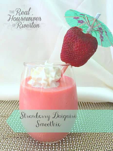 Strawberry Daiquiri Smoothie - Creative Housewives