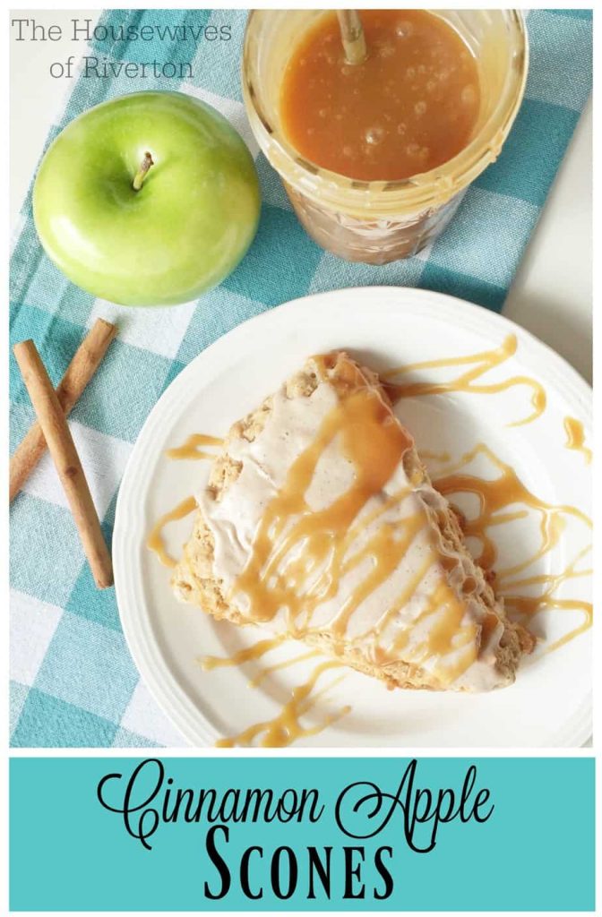 Cinnamon Apple Scones are perfect for any fall breakfast or brunch | www.housewivesofriverton.com