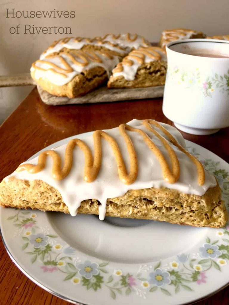 Pumpkin Scones | www.housewivesofriverton.com