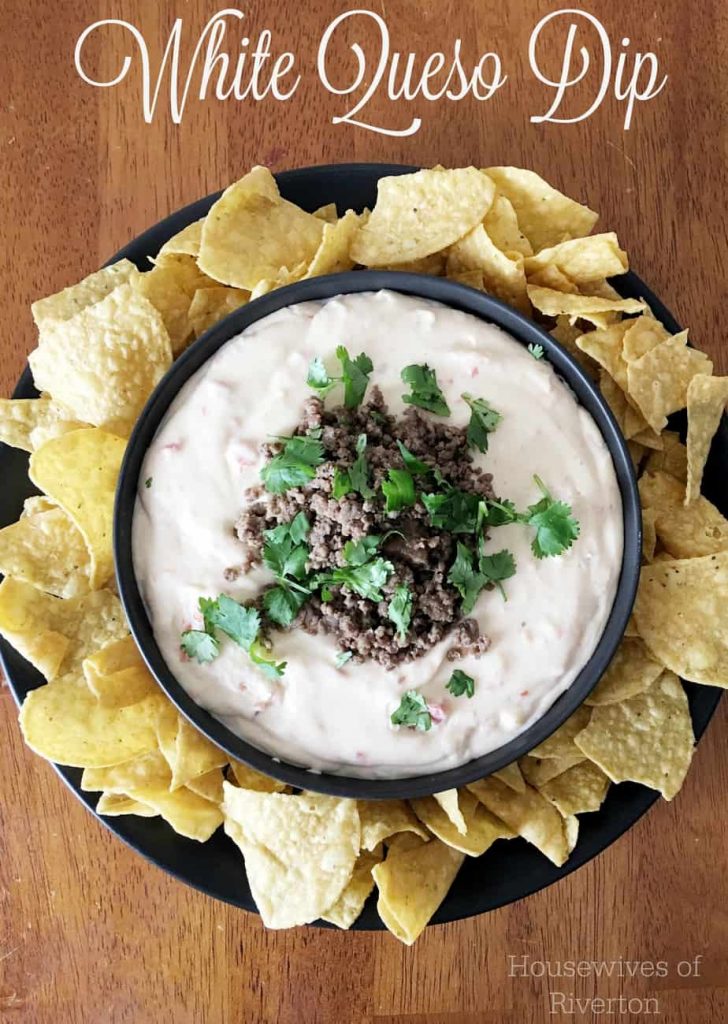 Crockpot White Queso Dip Recipe Challenge | www.housewivesofriverton.com